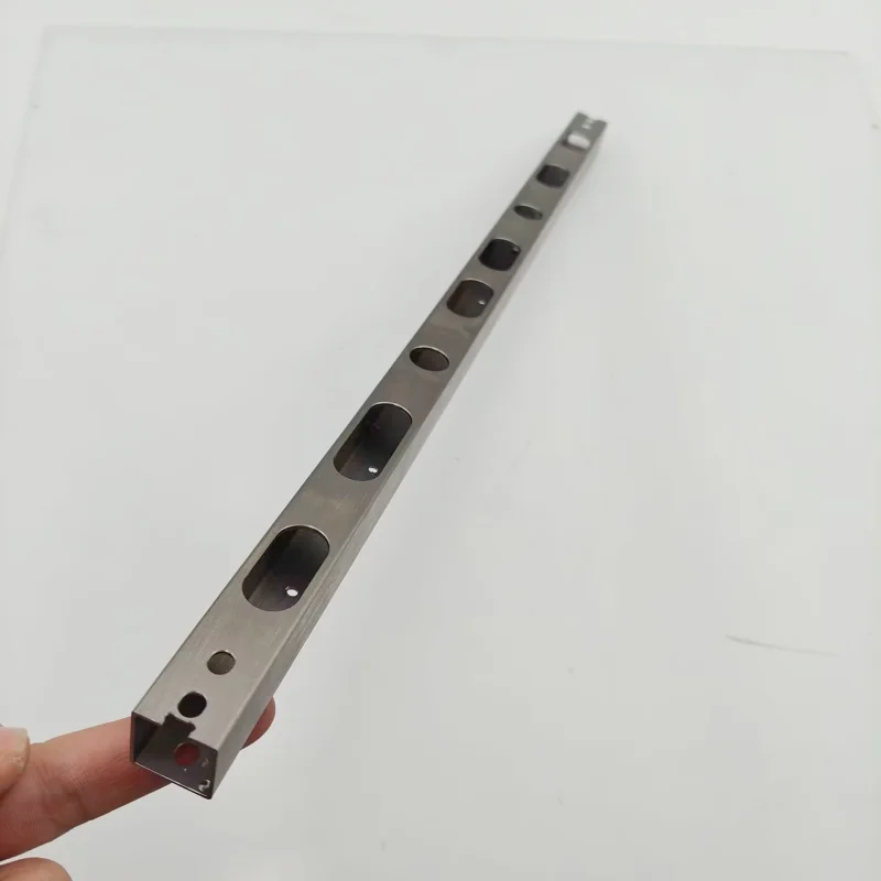 Funssor BLV MGN Cube 3D printe - đánh giá và giá 3D Printing Guide